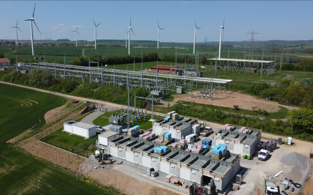 Eisenacher Großspeicher fördert Integration erneuerbarer Energien ins Stromnetz